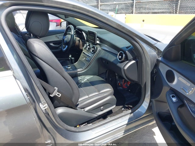 55SWF4JB4JU281625 Mercedes-Benz C 300