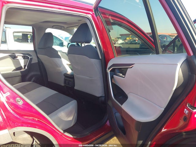 Toyota Rav4 Xle 2019 2T3W1RFV2KW022093 Image 8