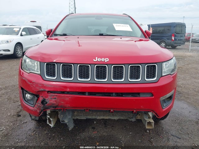 2019 Jeep Compass Sun And Wheel Fwd მანქანა იყიდება აუქციონზე, vin: 3C4NJCBB4KT692899, აუქციონის ნომერი: 44954313