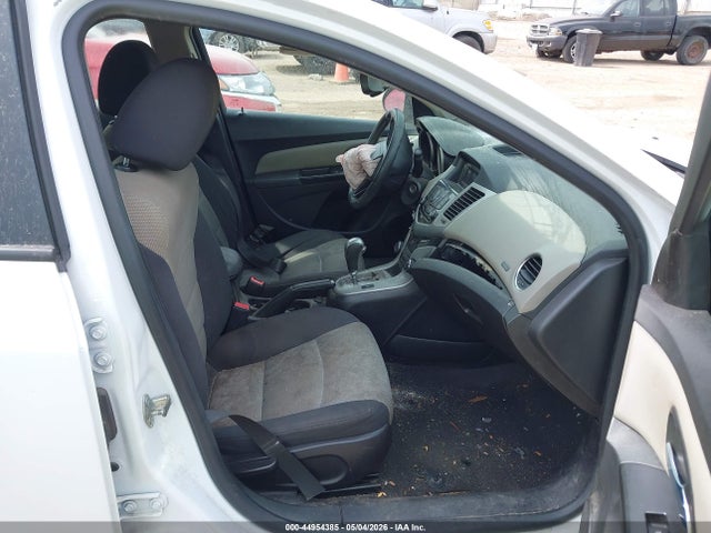 44954385 :رقم المزاد ، 1G1PA5SGXE7329573 vin ، 2014 Chevrolet Cruze Ls Auto مزاد بيع