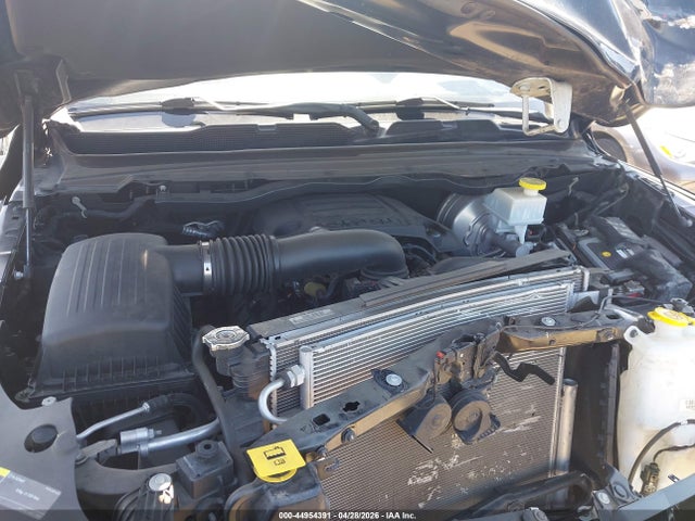 1C6RREJT7KN728544 RAM 1500 Laramie 4x2 5&#039;7 Box