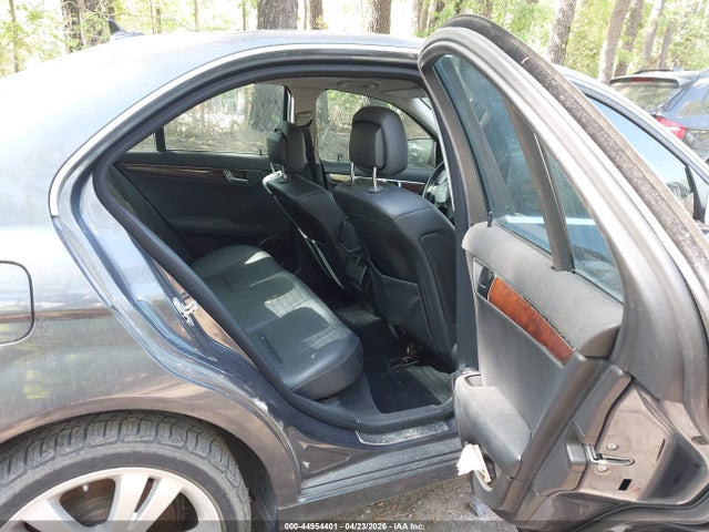 44954401 :رقم المزاد ، WDDGF81X68F064369 vin ، 2008 Mercedes-benz C 300 Luxury 4matic/sport 4matic مزاد بيع