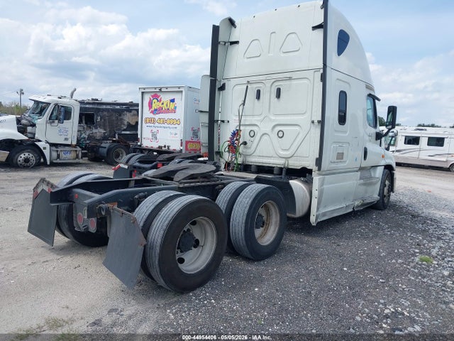 2020 Freightliner Cascadia 125 მანქანა იყიდება აუქციონზე, vin: 3AKJGLDRXLSLJ3891, აუქციონის ნომერი: 44954406
