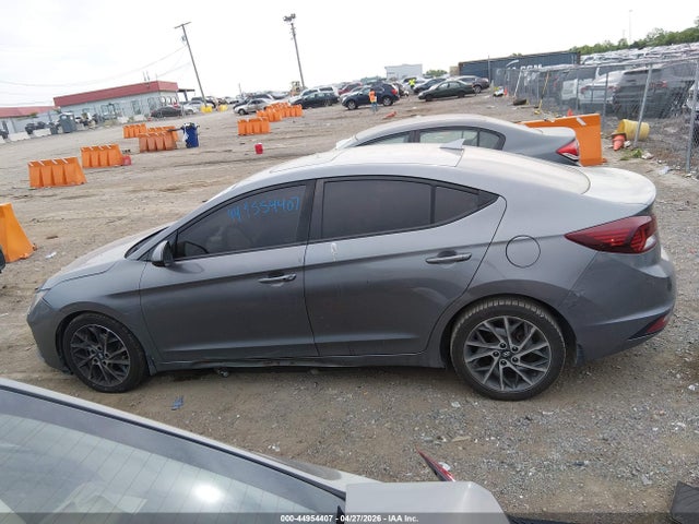 2020 Hyundai Elantra Value Edition მანქანა იყიდება აუქციონზე, vin: 5NPD84LF8LH540107, აუქციონის ნომერი: 44954407