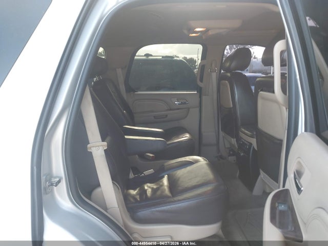 Продаж на аукціоні авто 2011 Cadillac Escalade Luxury, vin: 1GYS4BEF0BR234735, номер лоту: 44954410