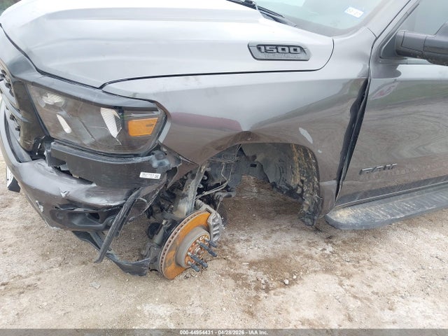1C6SRFFTXNN220671 RAM 1500 Big Horn 4x4 5&#039;7 Box