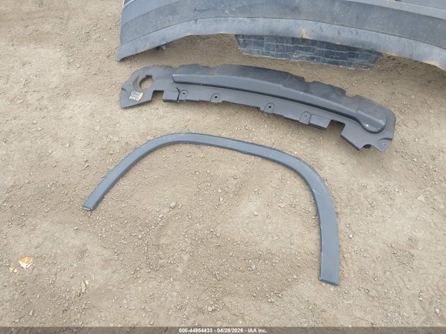 1GNEVGKW4JJ259739 Chevrolet Traverse Lt Cloth
