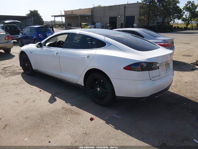2013 Tesla Model S Performance მანქანა იყიდება აუქციონზე, vin: 5YJSA1DP0DFP14124, აუქციონის ნომერი: 44954448