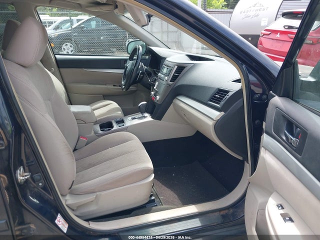 2013 Subaru Outback 2.5i Premium მანქანა იყიდება აუქციონზე, vin: 4S4BRCGC8D3208840, აუქციონის ნომერი: 44954474