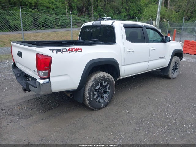 Продаж на аукціоні авто 2017 Toyota Tacoma Trd Off Road, vin: 5TFCZ5AN4HX096681, номер лоту: 44954518
