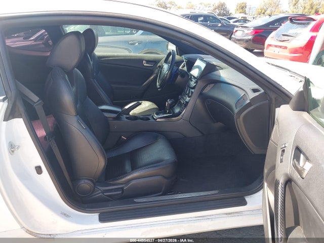KMHHU6KJ0FU128221 Hyundai Genesis 3.8 Ultimate