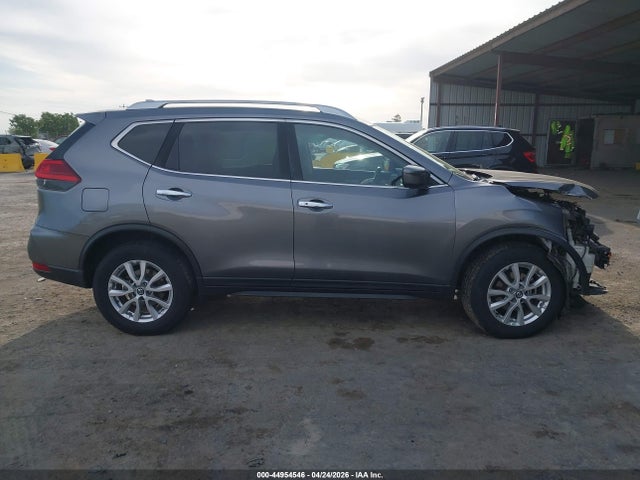 KNMAT2MV3HP508169 Nissan ROGUE SV