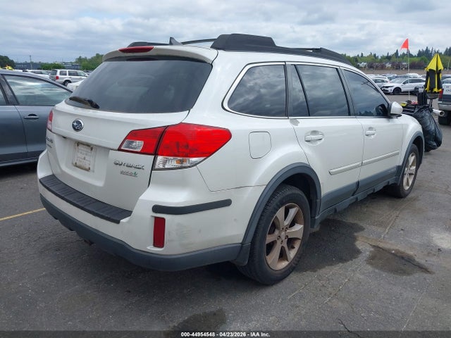 2014 Subaru Outback 2.5i Limited მანქანა იყიდება აუქციონზე, vin: 4S4BRBLC3E3261656, აუქციონის ნომერი: 44954548
