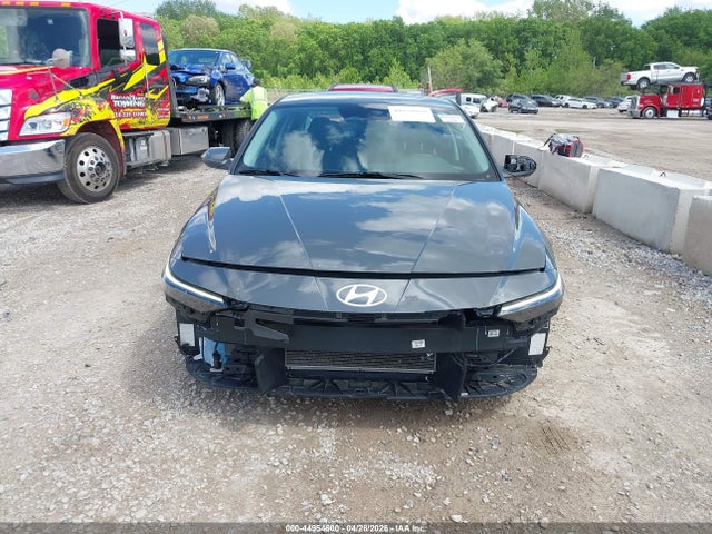 Продажа на аукционе авто 2025 Hyundai Elantra Se, vin: KMHLL4DG0SU899114, номер лота: 44954600