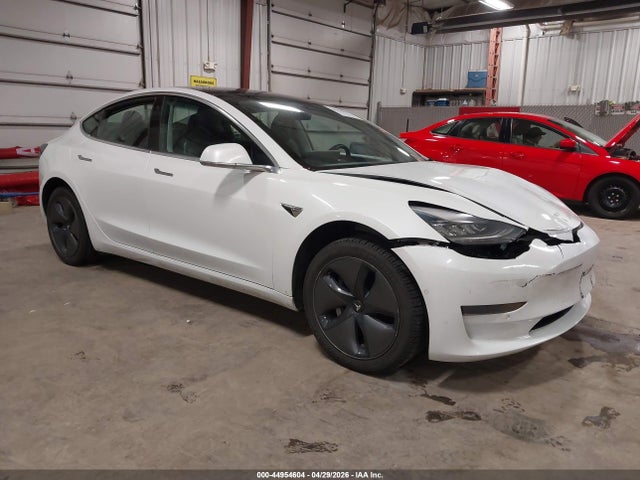 Auction sale of the 2019 Tesla Model 3 Long Range/mid Range/standard Range/standard Range Plus, vin: 5YJ3E1EA0KF484486, lot number: 44954604