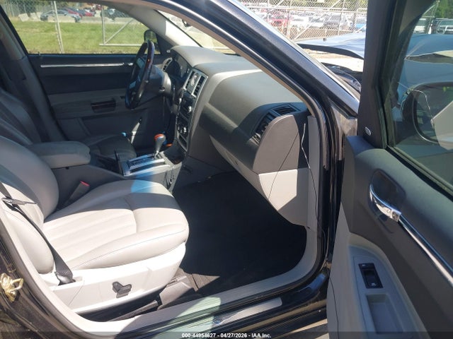 Продажа на аукционе авто 2006 Chrysler 300c, vin: 2C3KK63H66H153062, номер лота: 44954627
