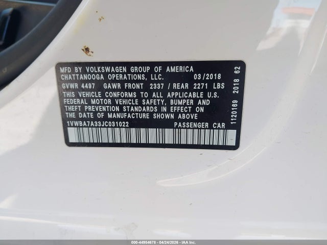 1VWBA7A33JC031022 Volkswagen Passat 2.0t Se