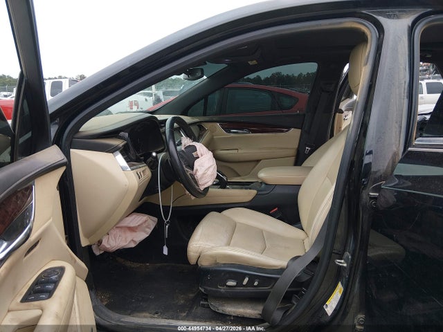 44954734 :رقم المزاد ، 1GYKNCRSXHZ157567 vin ، 2017 Cadillac Xt5 Premium Luxury مزاد بيع