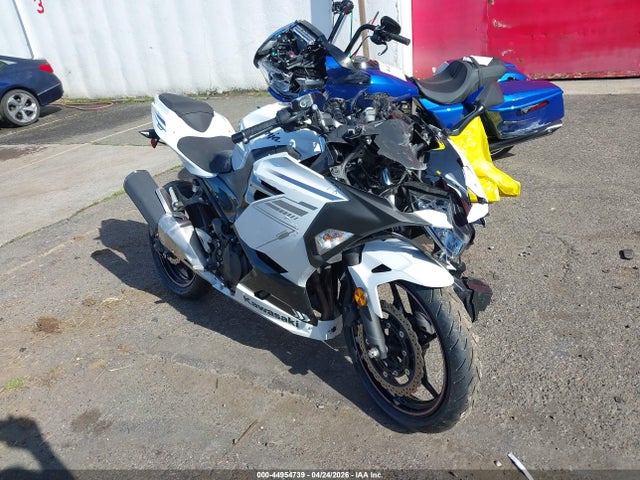Kawasaki EX400 2023 JKAEXKH16PDAJ9503 Image 1