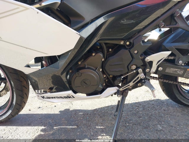 Kawasaki EX400 2023 JKAEXKH16PDAJ9503 Image 9