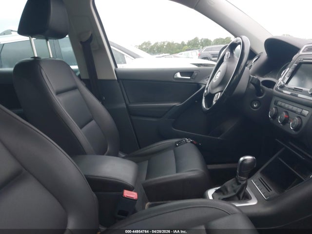 2015 Volkswagen Tiguan Se მანქანა იყიდება აუქციონზე, vin: WVGBV7AX5FW507749, აუქციონის ნომერი: 44954764