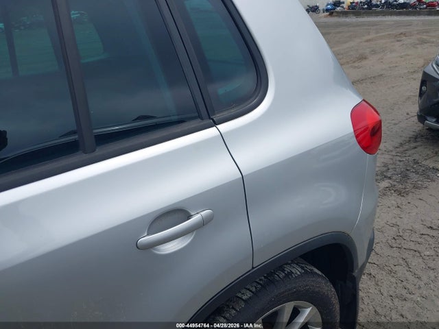 2015 Volkswagen Tiguan Se მანქანა იყიდება აუქციონზე, vin: WVGBV7AX5FW507749, აუქციონის ნომერი: 44954764
