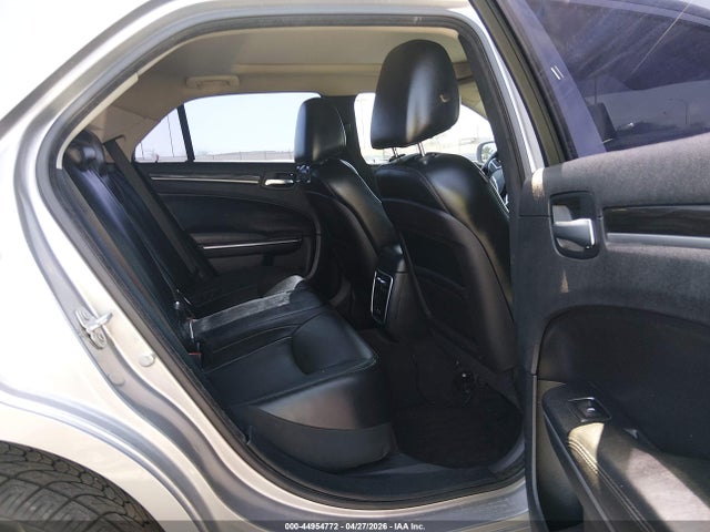 Chrysler 300 Anniversary Edition 2016 2C3CCARG0GH325042 Image 8