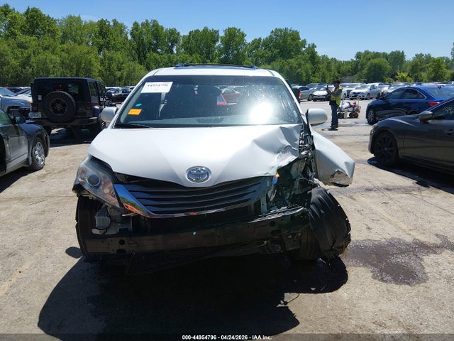 Продаж на аукціоні авто 2016 Toyota Sienna Xle 7 Passenger, vin: 5TDDK3DC2GS136705, номер лоту: 44954796