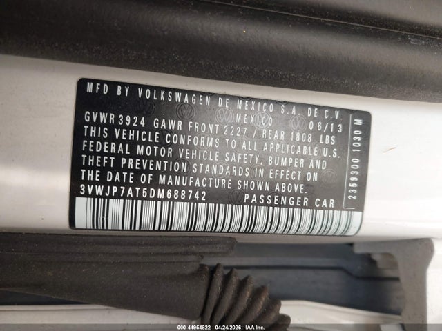 2013 Volkswagen Beetle 2.5l მანქანა იყიდება აუქციონზე, vin: 3VWJP7AT5DM688742, აუქციონის ნომერი: 44954822