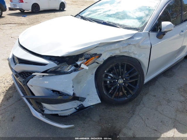 44954838 :رقم المزاد ، 4T1K61AK7NU009898 vin ، 2022 Toyota Camry Xse مزاد بيع