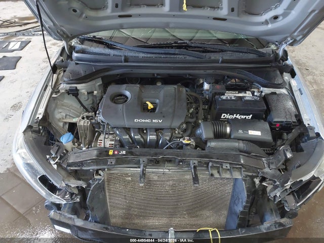 5NPD74LF1HH148757 Hyundai ELANTRA SE