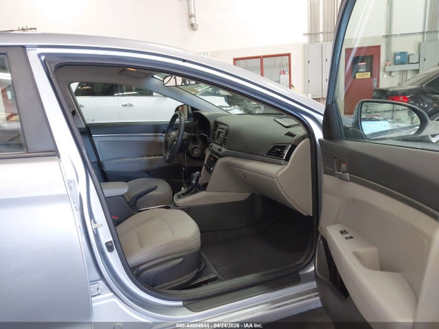 5NPD74LF1HH148757 Hyundai ELANTRA SE