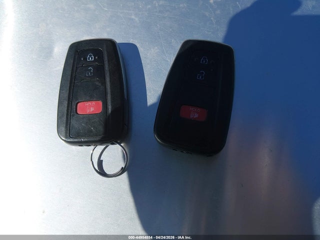 Toyota Prius Four 2017 JTDKARFU3H3529828 Image 11