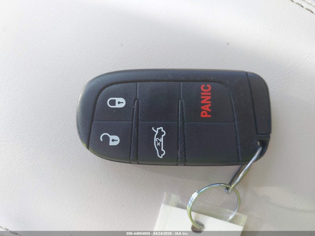 44954855 :رقم المزاد ، 1C3CCCAB7FN743521 vin ، 2015 Chrysler 200 Limited مزاد بيع