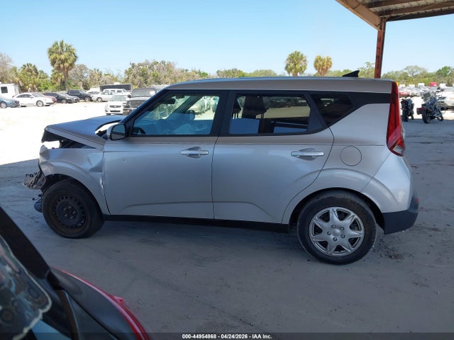2020 Kia Soul Lx მანქანა იყიდება აუქციონზე, vin: KNDJ23AU2L7718307, აუქციონის ნომერი: 44954868