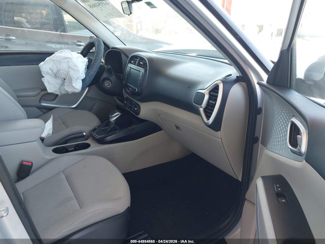 2020 Kia Soul Lx მანქანა იყიდება აუქციონზე, vin: KNDJ23AU2L7718307, აუქციონის ნომერი: 44954868