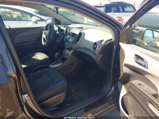 1G1JC5SG9F4192757 Chevrolet Sonic Lt Auto