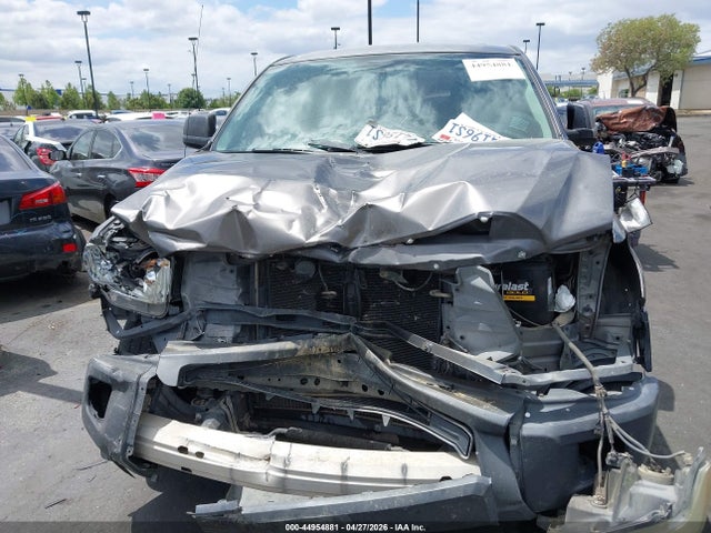 5TFNU5F12EX033247 Toyota Tundra Sr V6