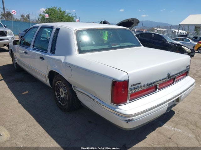 44954903 :رقم المزاد ، 1LNLM82W9TY646625 vin ، 1996 Lincoln Town Car Sgn/dmnd Anv/cypress/jn مزاد بيع