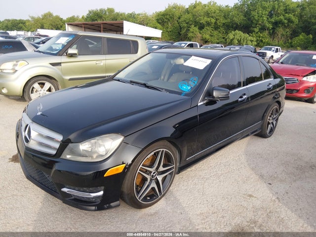 2013 Mercedes-benz C 250 Sport მანქანა იყიდება აუქციონზე, vin: WDDGF4HB4DR285044, აუქციონის ნომერი: 44954910