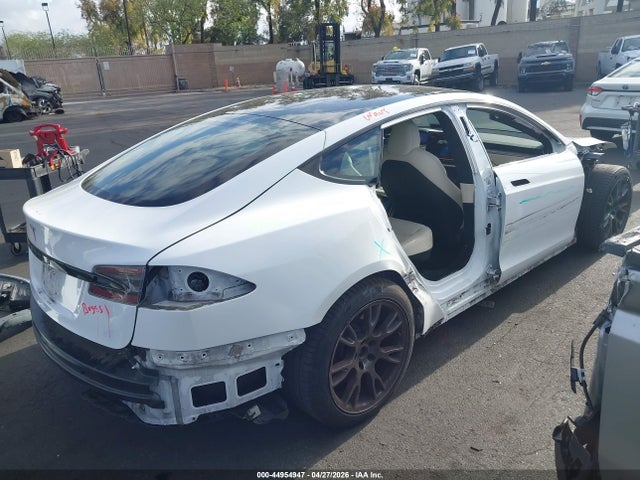 2022 Tesla Model S Dual Motor All-wheel Drive მანქანა იყიდება აუქციონზე, vin: 5YJSA1E53NF469124, აუქციონის ნომერი: 44954947