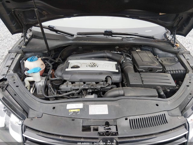 44955011 :رقم المزاد ، WVWFW8AHXDV001984 vin ، 2013 Volkswagen Eos Lux مزاد بيع