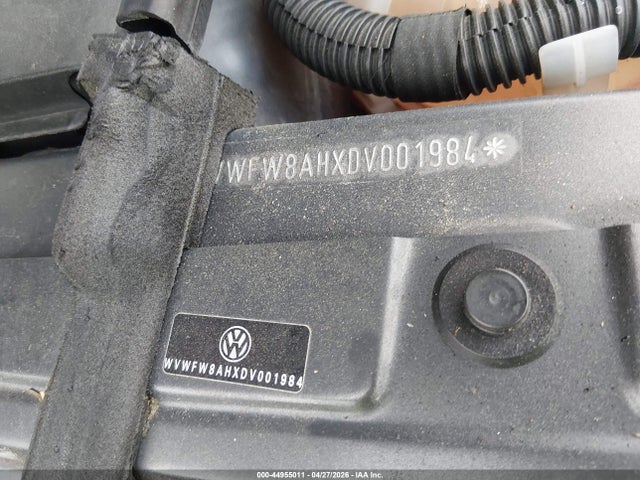 44955011 :رقم المزاد ، WVWFW8AHXDV001984 vin ، 2013 Volkswagen Eos Lux مزاد بيع
