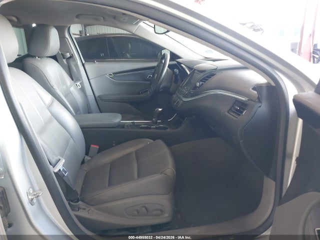 Chevrolet IMPALA 1LT 2018 2G1105S39J9156384 Image 5