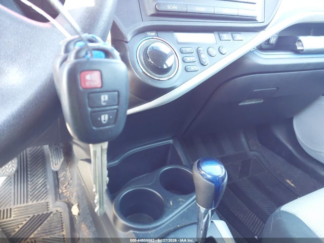 Продаж на аукціоні авто 2012 Toyota Prius C Two, vin: JTDKDTB30C1503936, номер лоту: 44955062