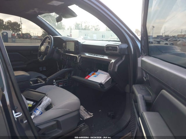 Продаж на аукціоні авто 2025 Toyota Tacoma Sr5, vin: 3TMLB5JN9SM129157, номер лоту: 44955064