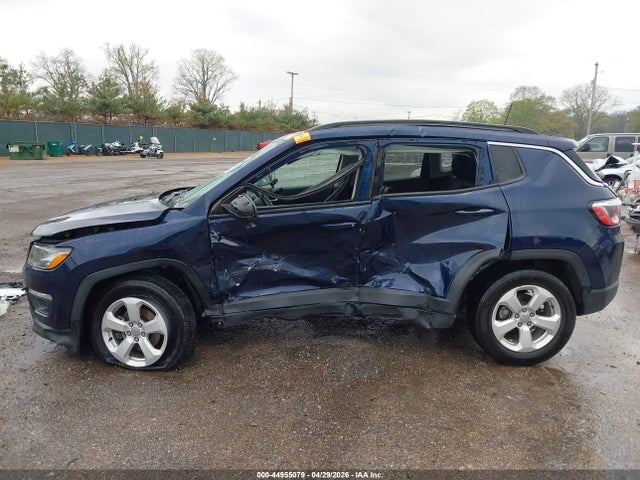 2019 Jeep Compass Latitude Fwd მანქანა იყიდება აუქციონზე, vin: 3C4NJCBB1KT636242, აუქციონის ნომერი: 44955079