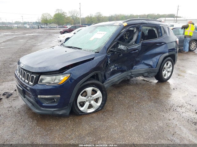 2019 Jeep Compass Latitude Fwd მანქანა იყიდება აუქციონზე, vin: 3C4NJCBB1KT636242, აუქციონის ნომერი: 44955079