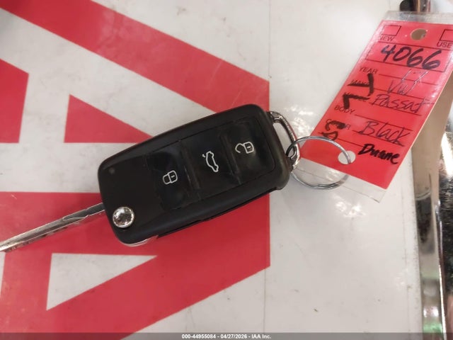 44955084 :رقم المزاد ، 1VWDT7A35HC016440 vin ، 2017 Volkswagen Passat 1.8t R-line مزاد بيع