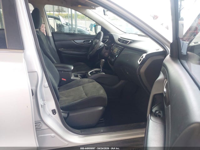 44955097 :رقم المزاد ، 5N1AT2MT8FC903267 vin ، 2015 Nissan Rogue Sv مزاد بيع